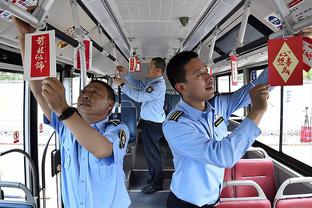 东体：马莱莱至少缺席接下来两轮联赛，申花或围绕谢鹏飞变阵